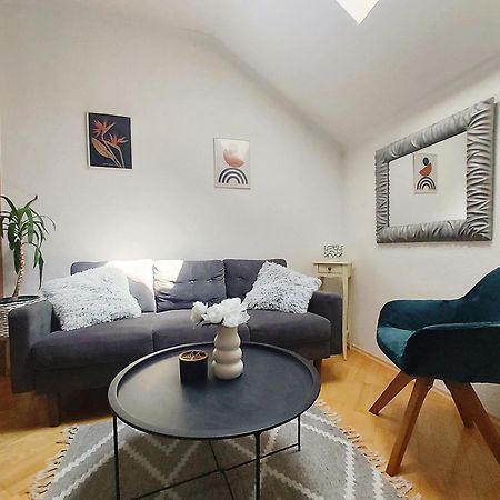 Zara Apartment With Terrace Near Old Town Mostar Buitenkant foto