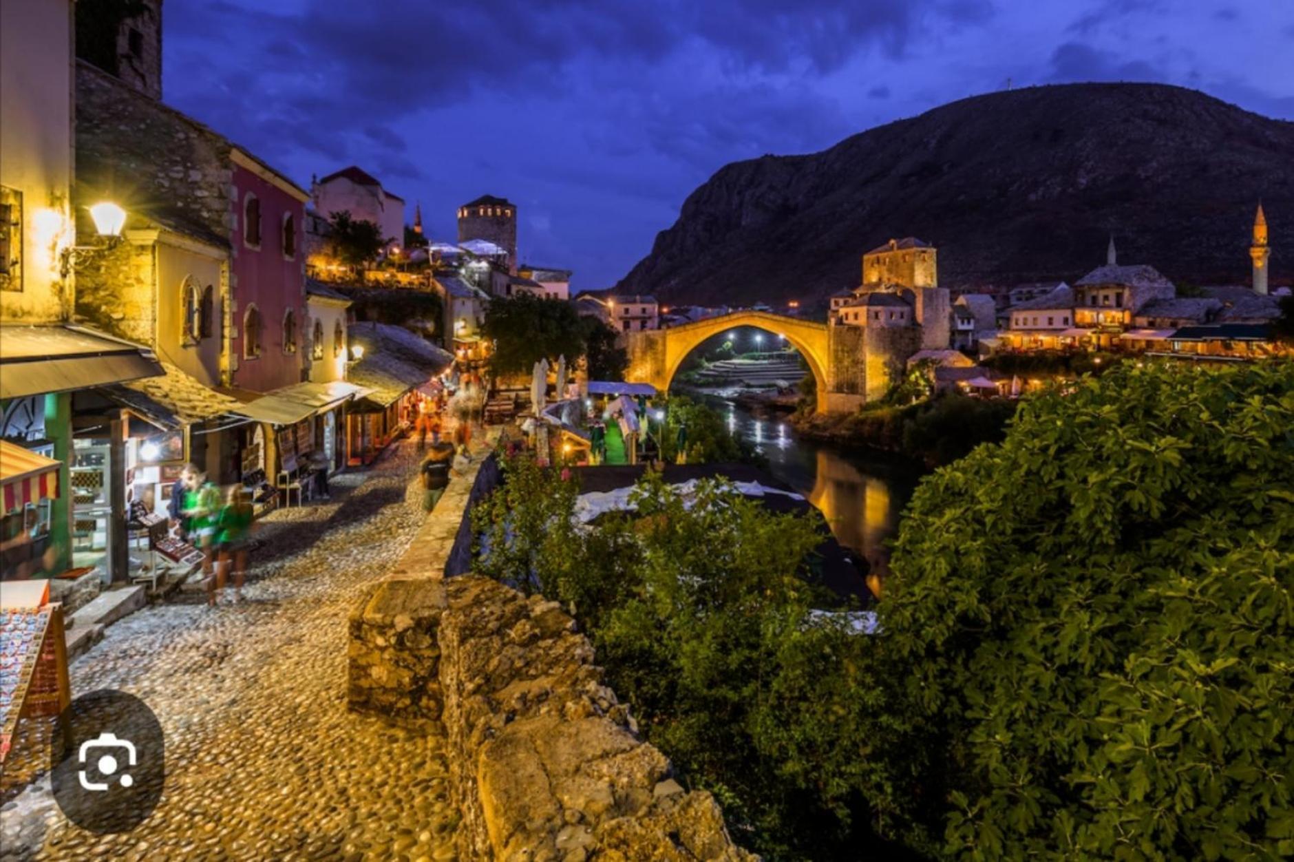Zara Apartment With Terrace Near Old Town Mostar Buitenkant foto