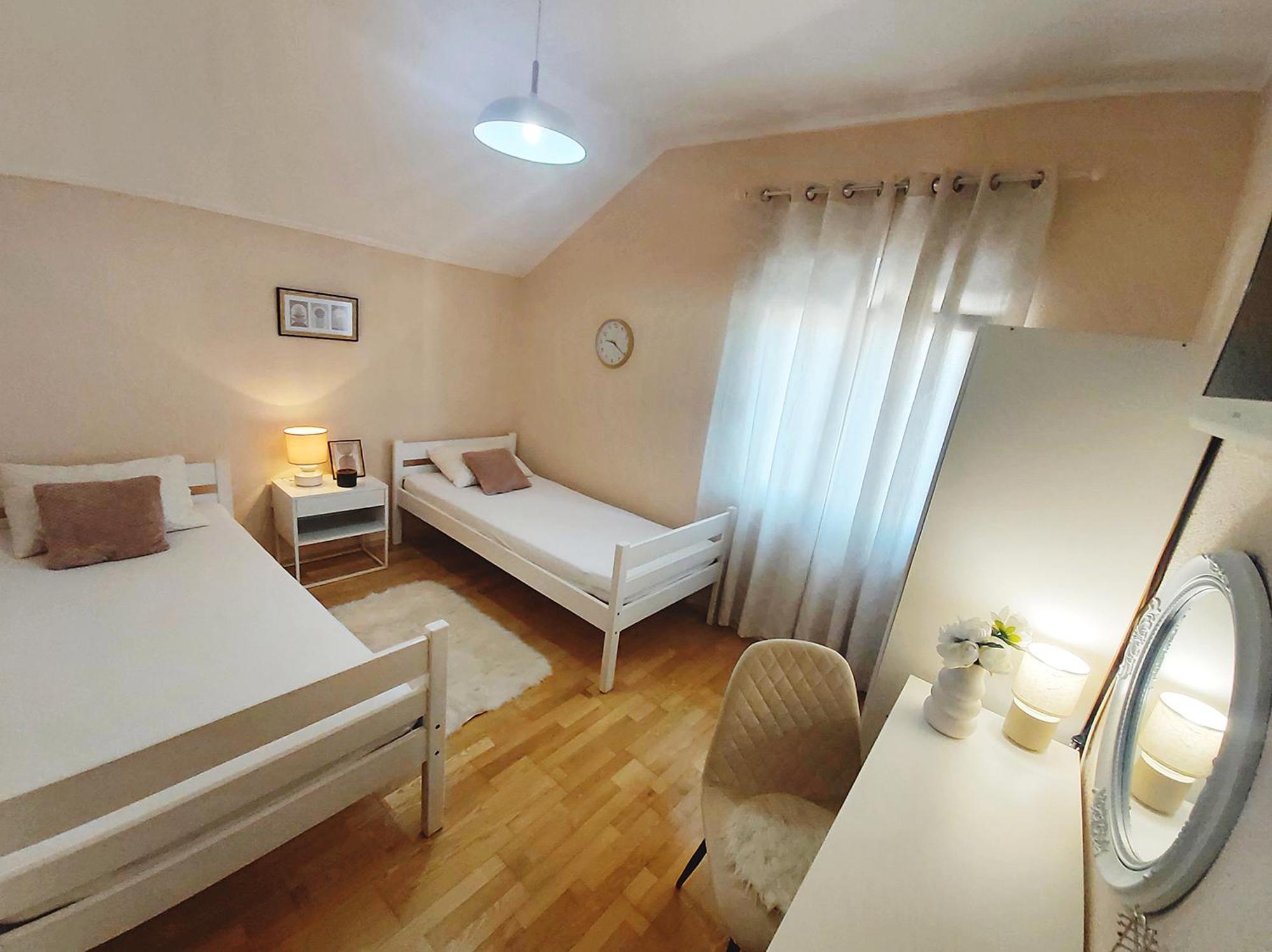 Zara Apartment With Terrace Near Old Town Mostar Buitenkant foto