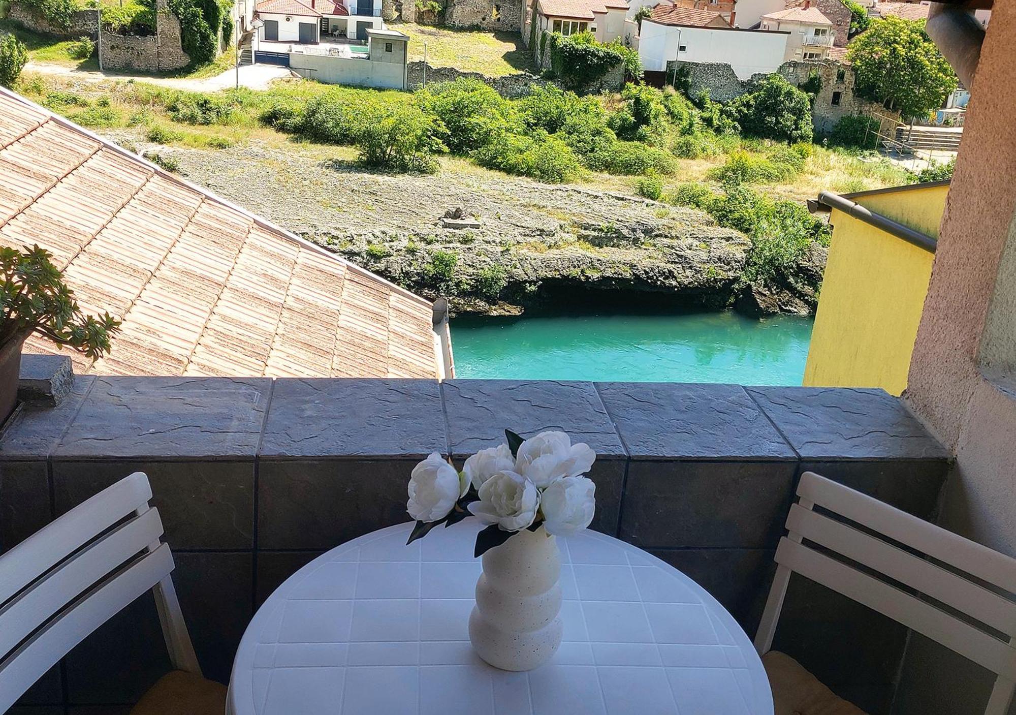 Zara Apartment With Terrace Near Old Town Mostar Buitenkant foto